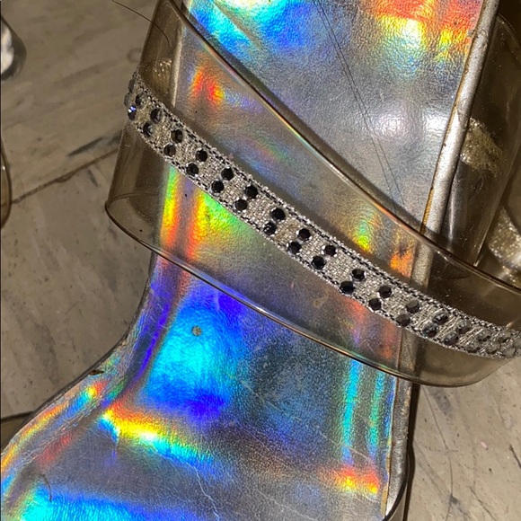 Size 9 fix-em-up heels - Picture 5 of 5